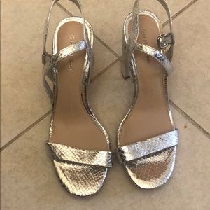 Gianni Bini silver heels size 7.5